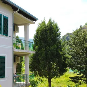  Hotel Agroturizem Franceze Albania